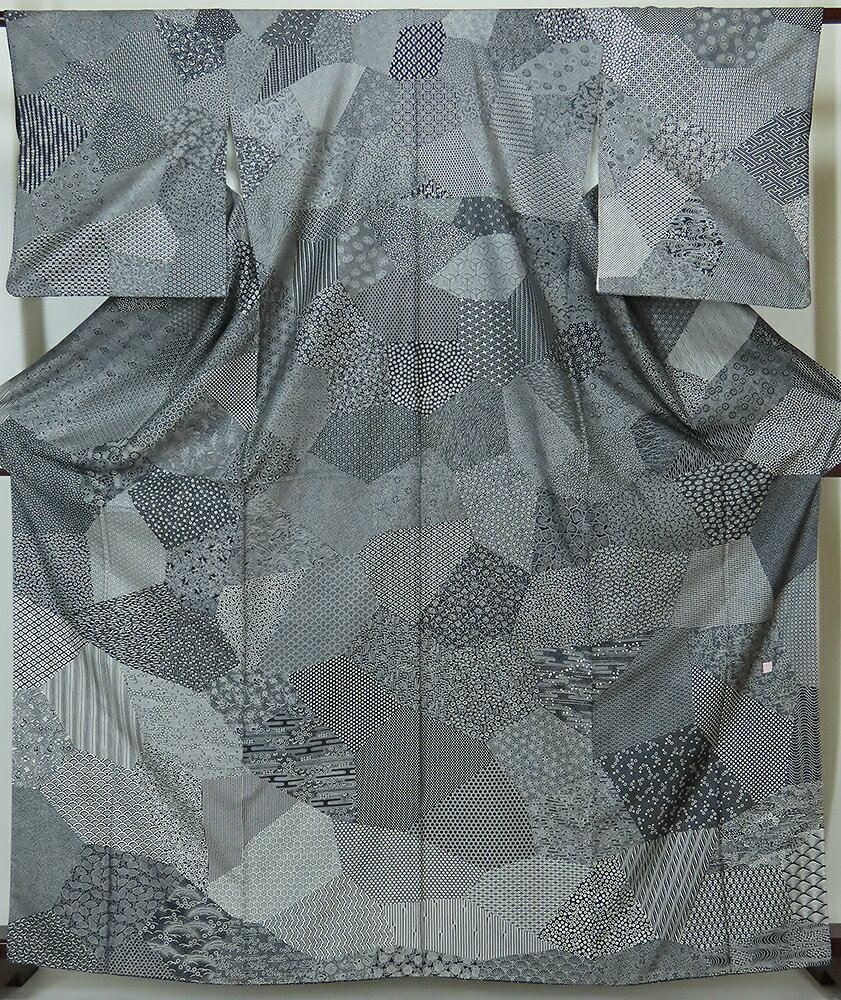 【中古】 美品寄せ江戸小紋紬黒・銀鼠