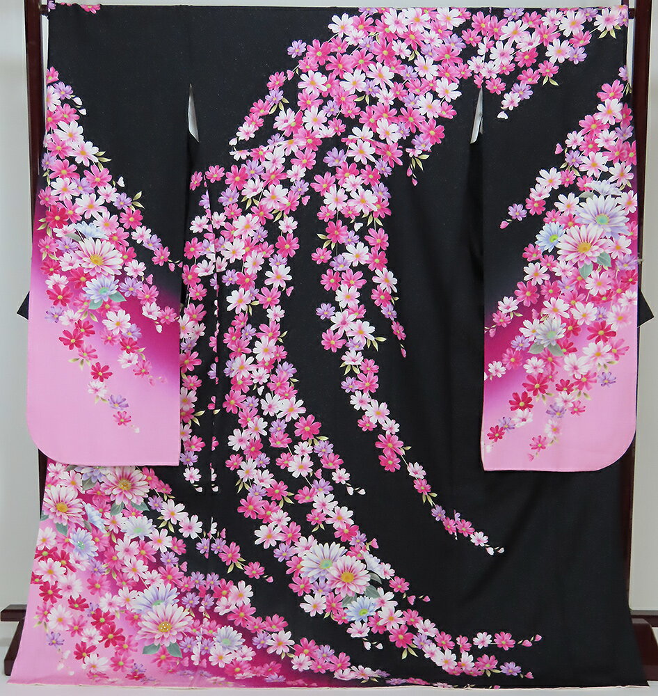 【中古】美品 紋意匠 振袖 人気柄 黒・ピンク