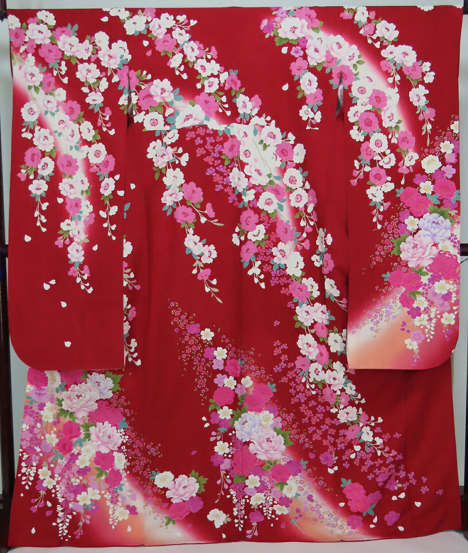 樂天商城 - 振袖　紋意匠　正絹　裄66.5cm　身丈167cm　赤 　成人式　　【中古】美品　k3747525-3362rym