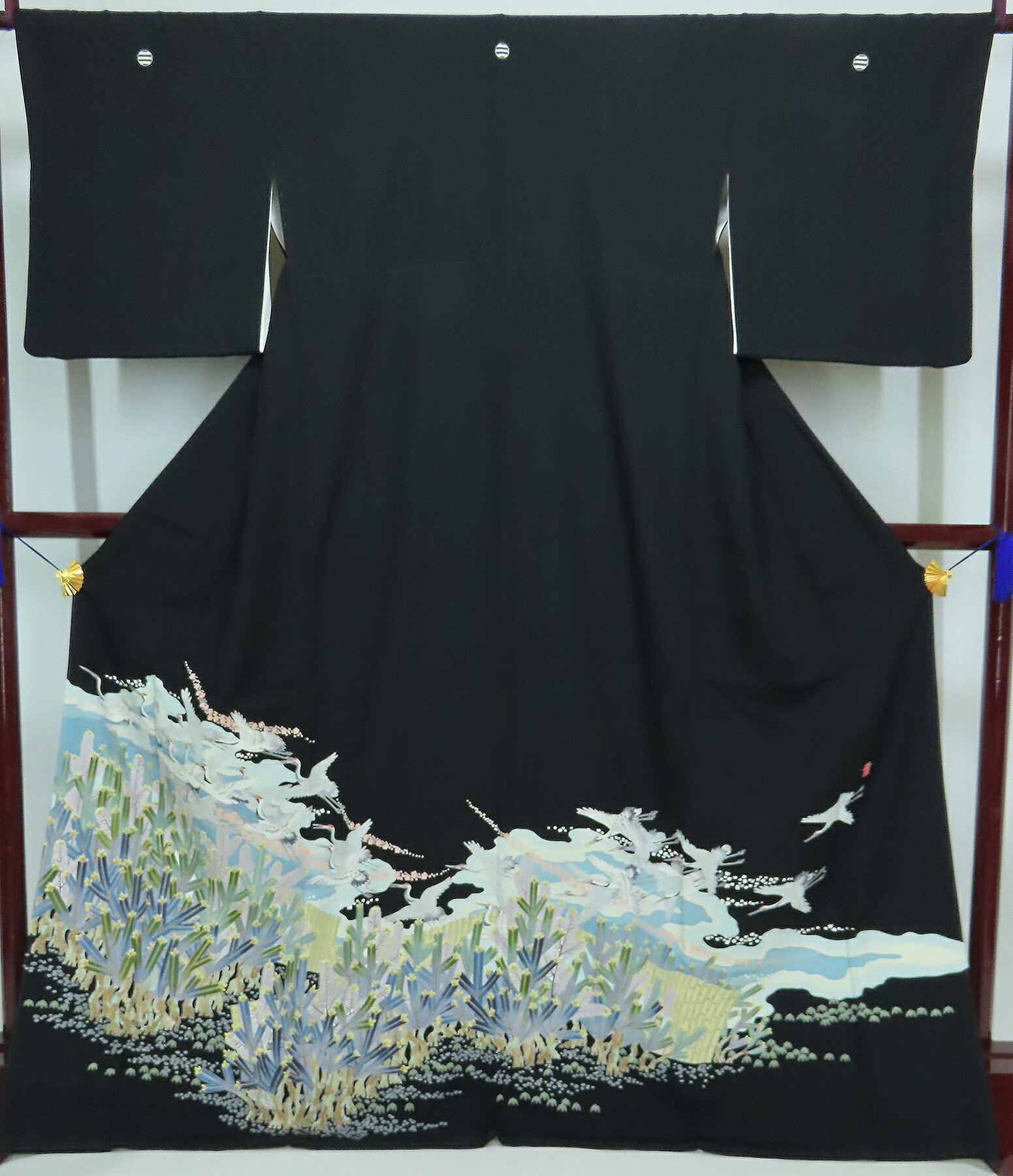 Rakuten - 黒留袖　本場加賀友禅　村田幸司　雪輪に三つ引き　裄67.5cm　身丈166cm　【中古】美品　k4009424-3490ll
