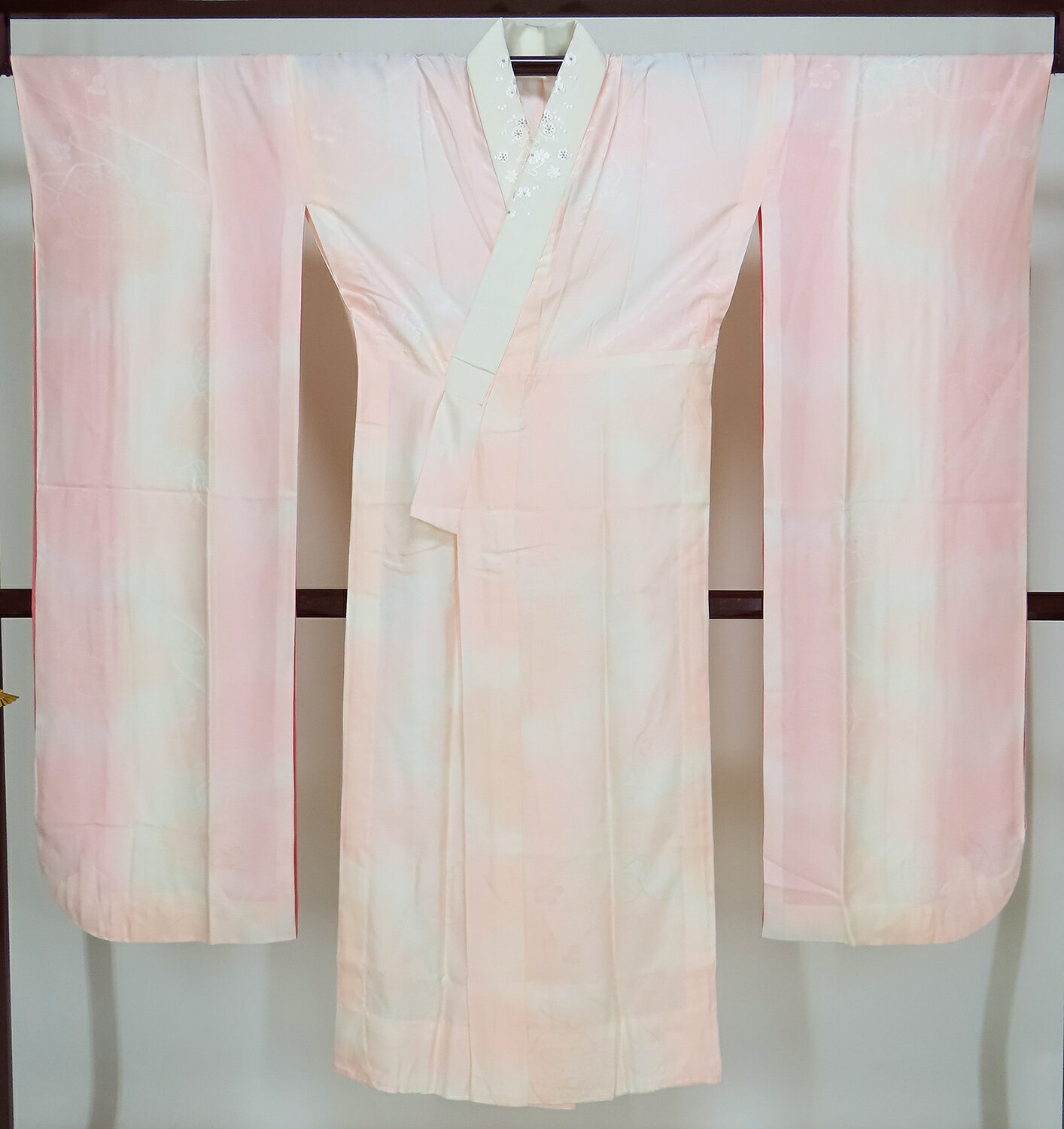 樂天商城 - 振袖用　長襦袢　刺繍半衿付き　単衣　正絹　裄69cm　身丈135cm　【中古】美品　k4002463-147mll