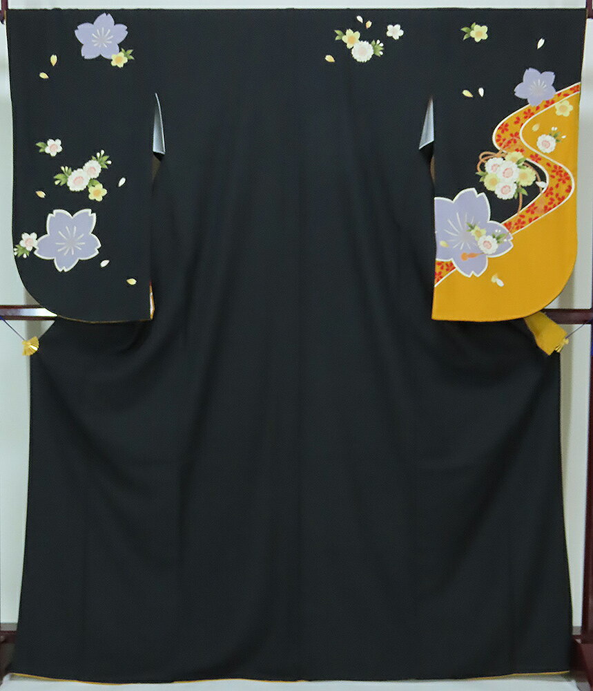 二尺袖 小振袖 ポリエステル縮緬 袴用 卒業式 大人用 【中古】美品 黒・カラシ