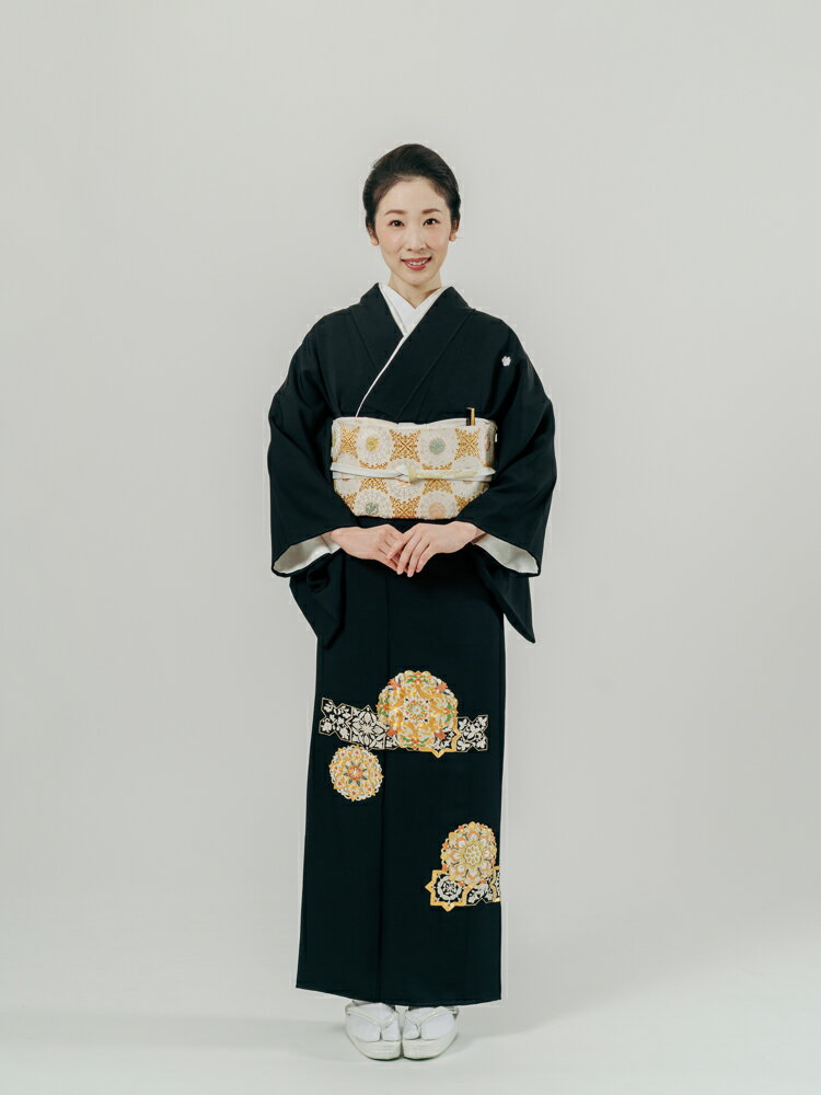 Rakuten - 【特選！最高級の留袖レンタル】京友禅と刺繍の逸品　正倉院華文柄　品番：t-683 サイズMS