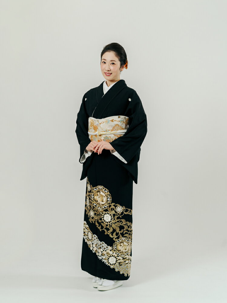 樂天商城 - 【最高級総刺繍の黒留袖レンタル】鳳凰と唐草柄・LL〜LOサイズ（163cm中心,少し幅広）品番t-667