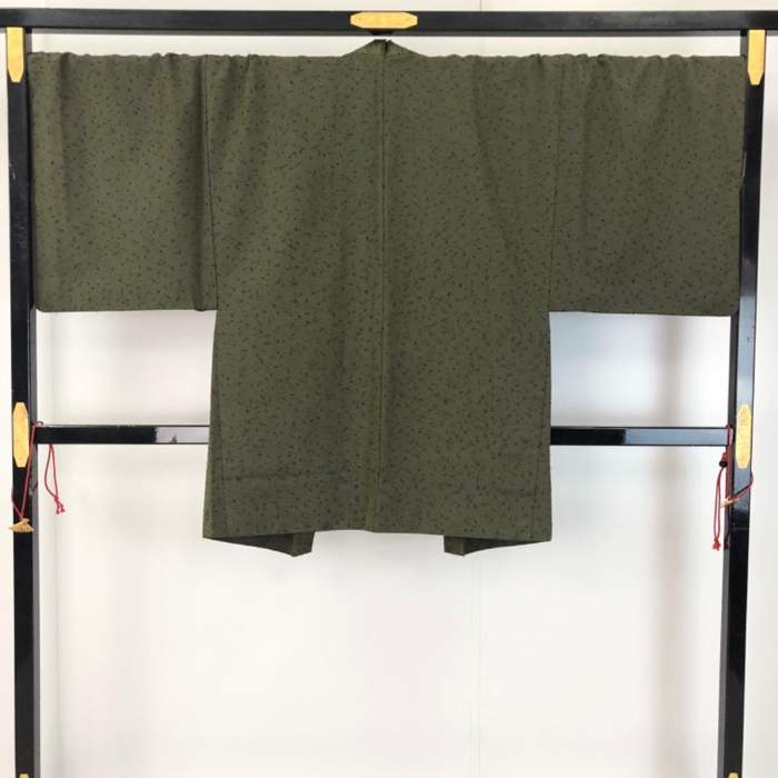 【お得なクーポン配布中】 男着物 羽織 髭紬 柳煤竹茶色 キングサイズ M-1124 着物 きもの kimono 和服 和装 中古 リサイクル着物 【送料無料】