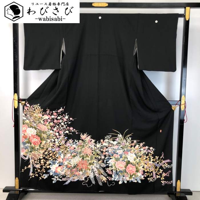 【お得なクーポン配布中】 黒留袖 作家物 友禅 美しい花模様 椿 乱菊 牡丹 K-4900 着物 き ...