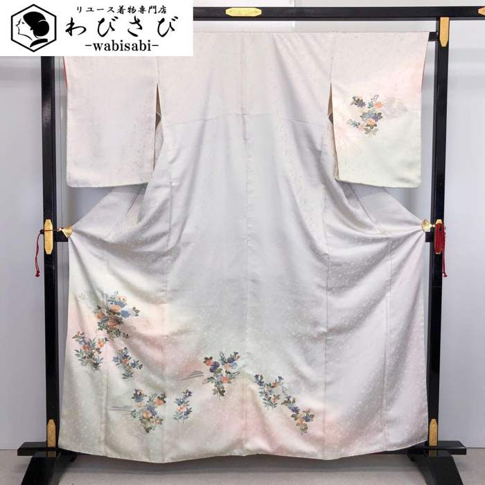 【お得なクーポン配布中】 付下げ 総刺繍 汕頭刺繍 扇に四季の花模様 金駒 暈し K-3429 着物 きもの kimono 和服 和装 中古 リサイクル着物 【送料無料】