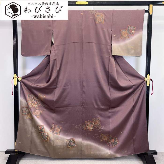【お得なクーポン配布中】 訪問着 四角に華模様 鳥 鹿 金彩 紗綾形紋様 暗紫色 K-3867 着物 きもの kimono 和服 和装 中古 リサイクル着物 【送料無料】