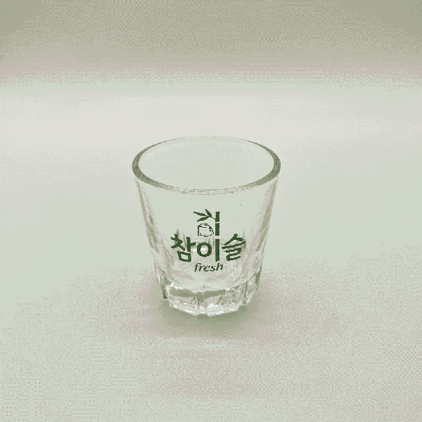 JINRO 眞露 ジンロ チャミスル ソジュチャン 焼酎グラス 4個セット 韓国製 勧告 韓国雑貨 韓国料理 焼酎 チャミスル コップ