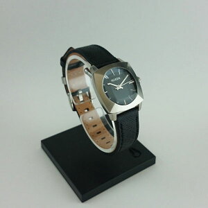 正規品ニクソン腕時計Luca/Black（レディス）/NA401000-00メーカー2年保証NIXON腕時計