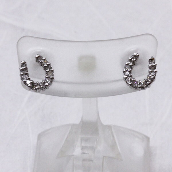 K18ホワイトゴールド　ピアス　0.2ct ダイヤモンド　馬蹄型／HORSESHOE（シリコン付きキャッチ）