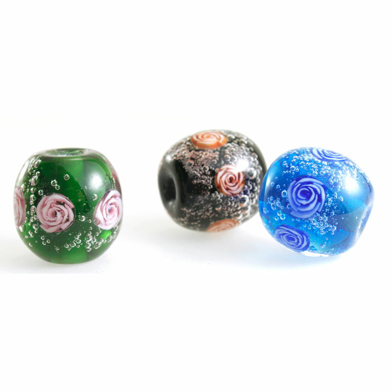 Rakuten - 【2点で180円offクーポン対象!!】【22 レトロ ローズ】16mm 花 ミルフィオリ バラ 薔薇 とんぼ玉 ビーズ ガラスビーズ ガラス細工 花 ガラス玉 ハンドメイド 材料 初心者 おしゃれ お守り かわいい 癒しグッズ 雑貨【商用利用可】
