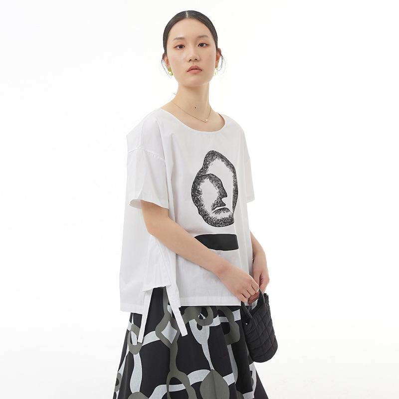 Rakuten - Tシャツ レディース 大きいサイズ ゆったり 着痩せ効果 体型カバー 欧米風 おしゃれ ストリート系 カジュアル 花柄 立体プリント 3Dプリント ラウンドネック トップス 春夏 綿混
