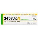 ■ご注意：指定第2類医薬品をご購入の方へ 本品は指定第2類医薬品です。使用上の注意（禁忌）を必ずご確認ください。 ご不明な点がありましたら当店の薬剤師、または登録販売者までご相談ください。 商品名 オイラックスA 内容量 30g 商品説明 虫さされ等のかゆみにすぐれた効果を発揮する鎮痒消炎薬です。 お子様からお年寄りまで、ご使用いただけます。 効能・効果 かゆみ，かぶれ，湿疹，虫さされ，じんましん，しもやけ，皮膚炎，あせも 用法・用量 1日1〜3回、適量を患部に塗布して下さい。 成分・分量 本剤は、白色のクリームで、100g中に次の成分を含有しています。 クロタミトン 10.0g ヒドロコルチゾン酢酸エステル 0.25g グリチルレチン酸 0.5g ジフェンヒドラミン塩酸塩 1.0g アラントイン 0.2g イソプロピルメチルフェノール 0.1g 添加物：ステアリン酸マクロゴール，ステアリルアルコール，ワセリン，香料，グリセリン 使用上の注意 ■してはいけないこと （守らないと現在の症状が悪化したり，副作用が起こりやすくなります） 1．次の部位には使用しないで下さい。 　水痘（水ぼうそう），みずむし・たむし等又は化膿している患部。 2．顔面には、広範囲に使用しないで下さい。 3. 長期連用しないで下さい。 ■相談すること 1．次の人は使用前に医師，薬剤師又は登録販売者に相談して下さい。 　（1）医師の治療を受けている人 　（2）妊婦又は妊娠していると思われる人 　（3）薬などによりアレルギー症状を起こしたことがある人 　（4）患部が広範囲の人 　（5）湿潤やただれのひどい人 2．使用後，次の症状があらわれた場合は副作用の可能性がありますので，直ちに使用を中止し，この文書を持って医師，薬剤師又は登録販売者に相談して下さい。 ［関係部位：症状］ 皮膚：発疹・発赤，かゆみ，はれ，かぶれ，乾燥感，刺激感，熱感，ヒリヒリ感 皮膚（患部）：みずむし・たむし等の白癬，にきび，化膿症状，持続的な刺激感 3．5〜6日間使用しても症状がよくならない場合は使用を中止し，この文書を持って医師，薬剤師又は登録販売者に相談して下さい。 発売元・メーカー 第一三共ヘルスケア 区分・原産国 第(2)類医薬品・日本 広告文責 株式会社ライズコーポレーション TEL:03-5542-1285