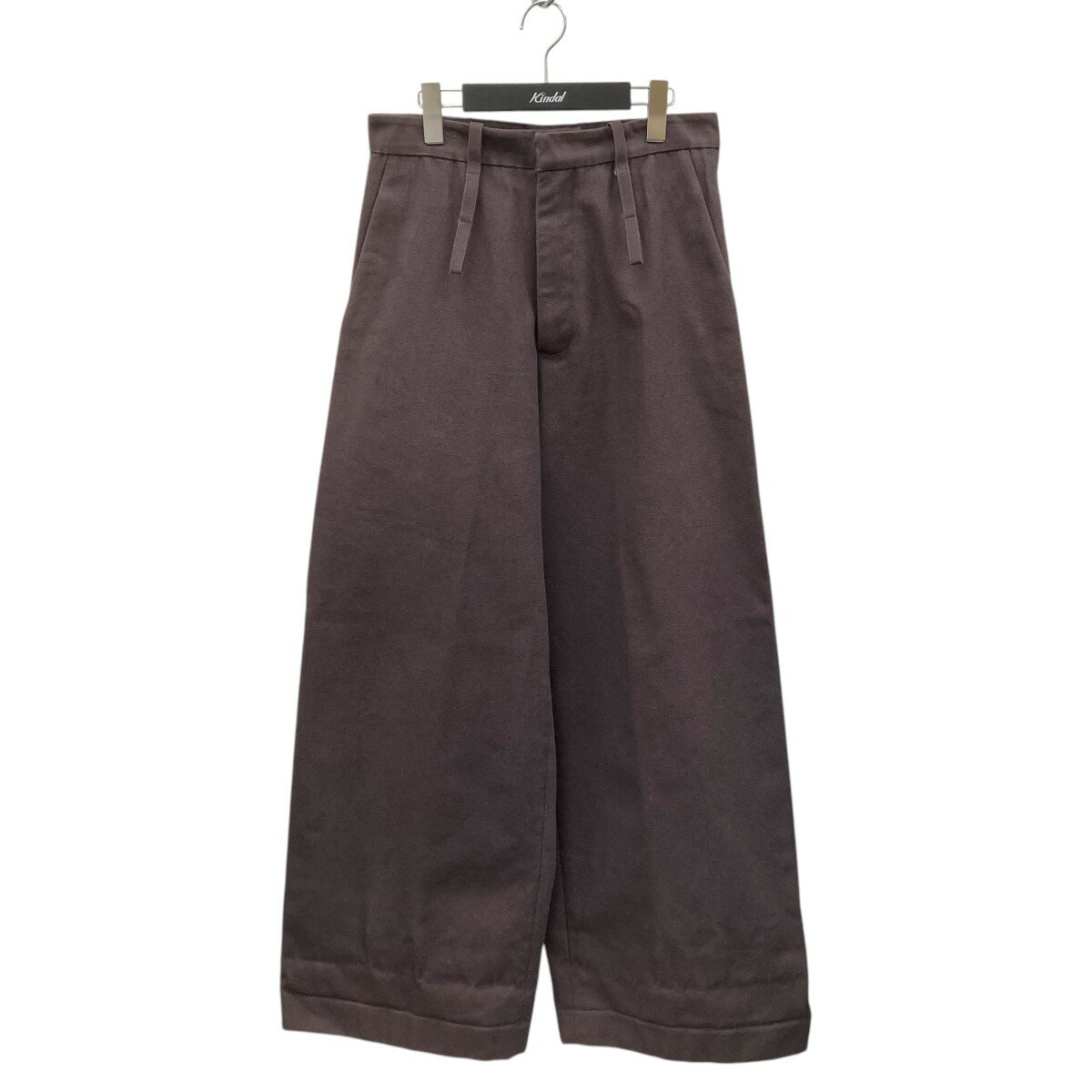 この商品はオンライン限定商品です。 CYXE ご注文頂く前に必ずご確認下さい ■商品状態のランクについて 商品の状態はS〜Dまでのランク表記をさせて頂いておりますが、あくまで目安としてお受け取りください。 ■商品の表記カラーについて 掲載商品の色味はできる限り現品を再現するように心がけておりますが、ご利用のモニター環境により、実物と多少異なる場合がございます。予めご了承下さいませ。 ■商品の詳細サイズについて 実際に測ったサイズは作業上、または素材の特性上、1〜2cmの誤差が生じる場合がございますので、予めご了承くださいませ。 ■商品の在庫について 在庫数の更新は随時行っておりますが、お買い上げ頂いた商品が品切れになってしまう場合がございます。ご迷惑をおかけ致しますが、予めご了承ください。 ※当店の商品は基本的に全て中古品となりますことをご了承下さい。多少でも商品に対し不安な点、ご不明な点等がございましたら、ご注文前にお問い合わせのうえご検討下さい。RONI ILAN/ロニイラン ワイドパンツ 966652 ブラウン サイズ：M 　 Gender type 　 Condition 　 商品詳細 素材綿 カラーブラウン 表記サイズM 詳細サイズウエスト：約76cm股上　　：約38cmレングス：約69cmもも幅　：約35cm裾幅　　：約33cmヒップ　：約56cm 付属品なし 商品詳細ロニイランのワイドパンツ 966652です。 ダメージ少々着用感による擦れ、ウエストのフック部分にほつれがございます。 　 ■商品の同梱発送に関して 同梱はすべてお断りさせて頂きます。 別注文をまとめて発送することはできません。 一注文ごとに送料・代金引き換え・振込み手数料が発生して参りますので、ご注文確定前にお買い物忘れがないか今一度ご確認下さい。 ■長期不在・受け取り拒否について お送りした商品につきましては、お客様の責任により必ずお受取り頂きますようお願い致します。 配送業者の保管期限（配送センター到着より約7日）を越えてもお受取り頂けない場合は、商品は返送されます。これにより当社が受けた損害は請求させて頂きます。 ●詳細はこちらから ■お支払いについて クレジットカード 代金引換 銀行振り込み ●決済に関する詳細はこちら 関連商品 同ブランド「ロニイラン」の一覧を見る