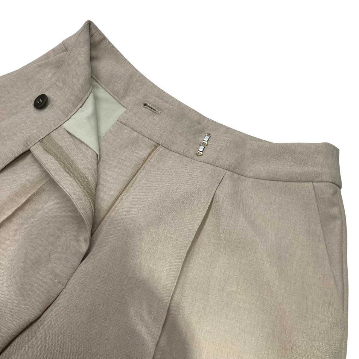 【中古】tactorcentre pleated wide trouser センタープリーツハーフパンツ TA PT0016 ベージュ サイズ：0【価格見直し】