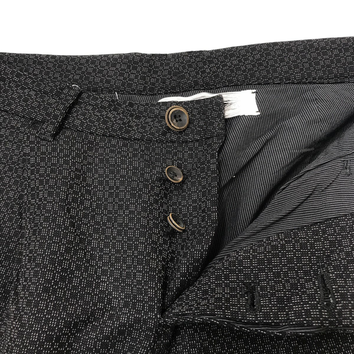 【中古】INDIVIDUAL SENTIMENTS　総柄 タックテーパードパンツ PA65-LC30 ブラック×グレー サイズ：0 【130625】（インディビジュアル センティメンツ）