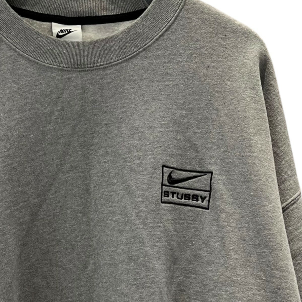 【中古】stussy×NIKE　Fleece Crew Grey スウェット DO9337-063 グレー サイズ：XXL 【200625】（ステューシー×ナイキ）