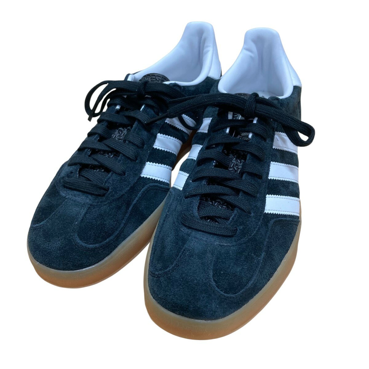 【中古】adidasローカットスニーカー ブラック×ホワイト サイズ：26.5【価格見直し】