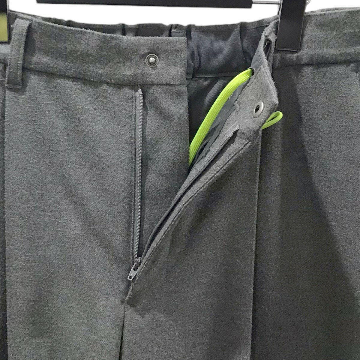 【中古】SEDAN ALL-PURPOSE　フランネルタックパンツ TECH FLANNEL WIDE SLACKS テックフレンネルワイドスラックス SD23F-PT04 グレー サイズ：M 【270725】（セダン オールパーパス）