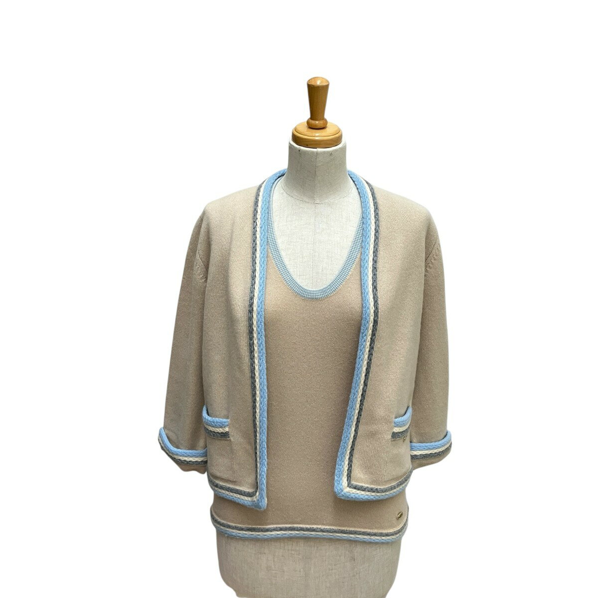 【中古】CHANELアンサンブルカシミヤカーディガン P26632V00008 ベージュ サイズ：38【価格見直し】