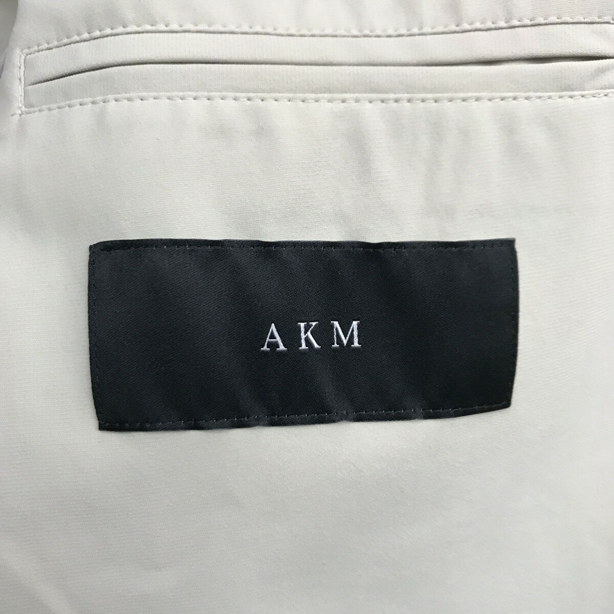 【中古】AKM　STRETCH SEER SUCKER SWING EASY JACKET TM ICE SWING EASY PT スーツ B416／P285 アイボリー サイズ：OL 【091125】（エイケイエム）