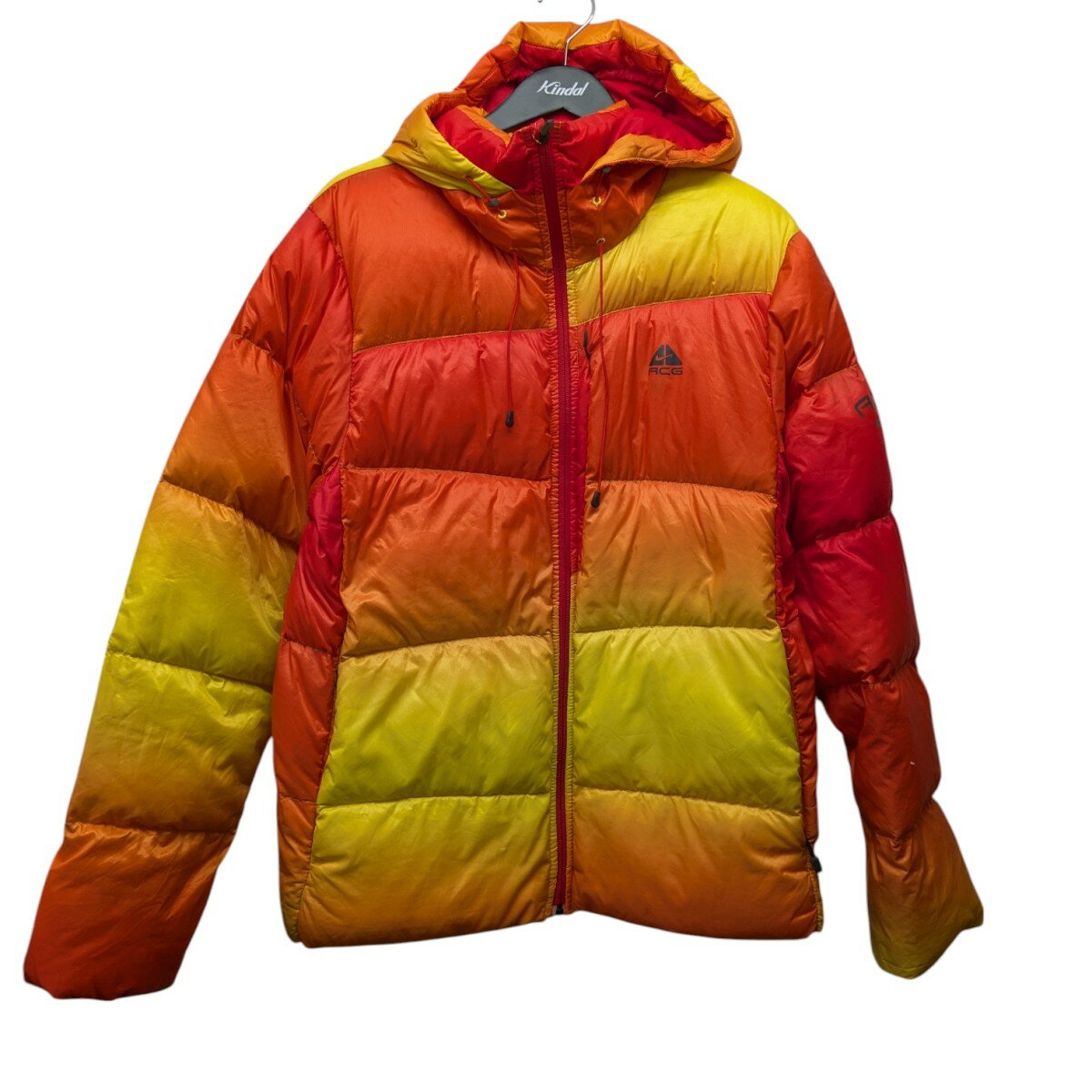 【中古】NIKE ACG　OUTER LAYER COUCHE EXTERNE ガイドダウンジャケット 209730-644 オレンジグラデ サイズ：M 【060126】（ナイキエーシージー）の商品画像