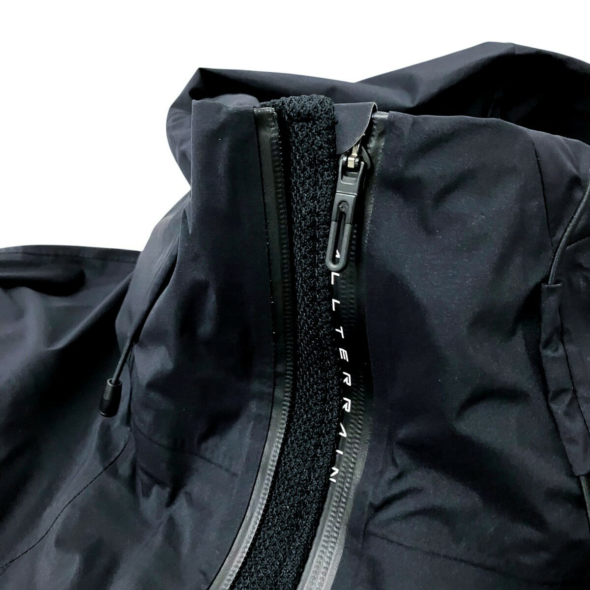【中古】Descente ALLTERRAINマウンテンパーカー DU4FWBGPMB ブラック【価格見直し】 3