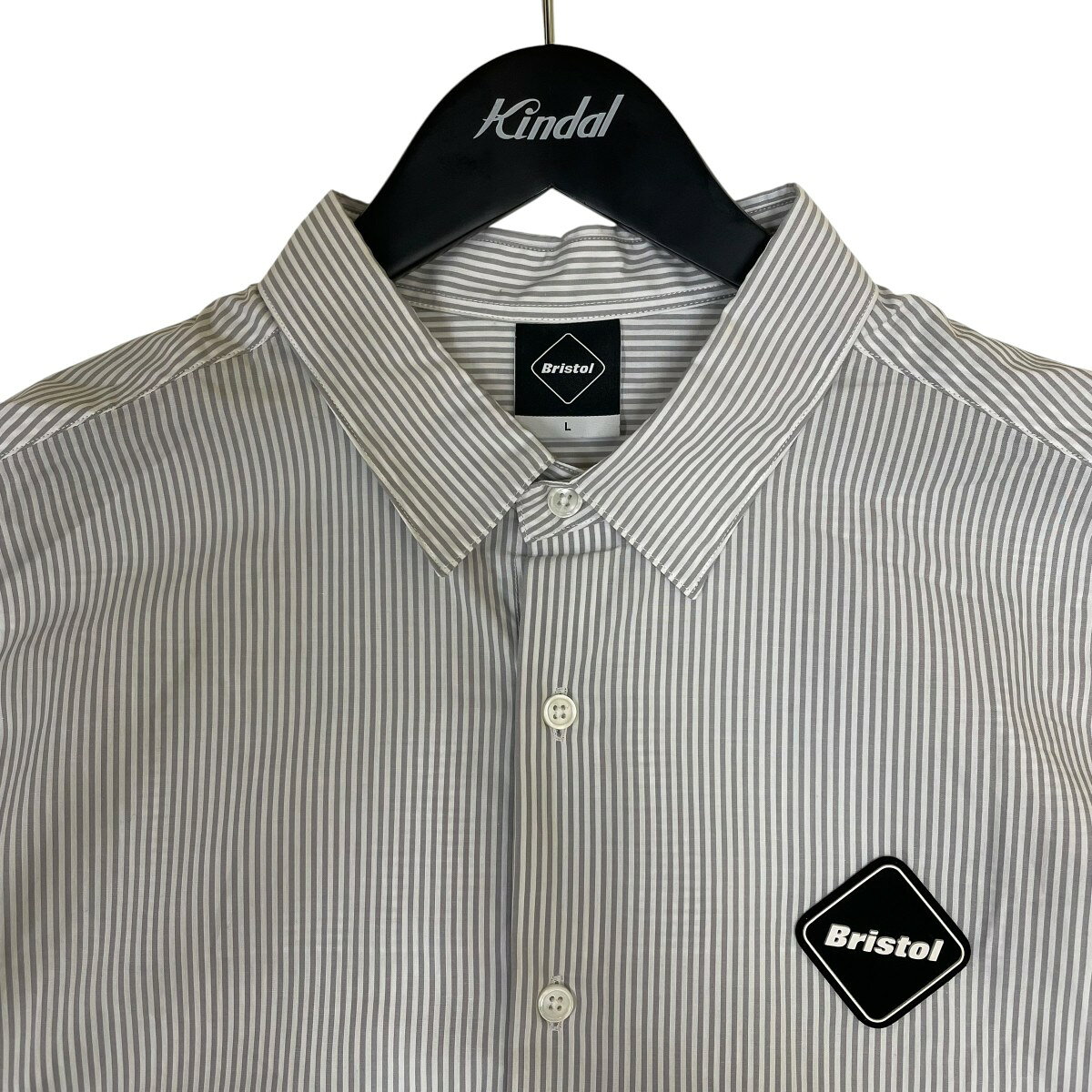 【中古】F．C．R．B．　BIG LOGO L S BAGGY SHIRT ビッグロゴLSバギーシャツ ストライプシャツ 長袖シャツ ブラウス FCRB-250086 ホワイト×グレー サイズ：L 【100426】（エフシーアールビー）
