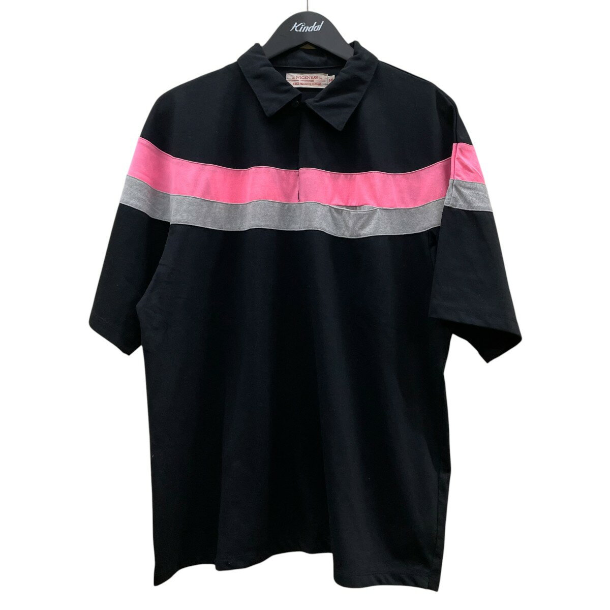 商品に関するお問い合わせ先はカインドオル広島パルコ店(082-258-7670)までどうぞ。 HPXF ご注文頂く前に必ずご確認下さい ■商品状態のランクについて 商品の状態はA〜Eまでのランク表記をさせて頂いておりますが、あくまで目安としてお受け取りください。 ■商品の表記カラーについて 掲載商品の色味はできる限り現品を再現するように心がけておりますが、ご利用のモニター環境により、実物と多少異なる場合がございます。予めご了承下さいませ。 ■商品の詳細サイズについて 実際に測ったサイズは作業上、または素材の特性上、1〜2cmの誤差が生じる場合がございますので、予めご了承くださいませ。 ■商品の在庫について 当店の商品は実店舗でも販売しております。在庫数の更新は随時行っておりますが、お買い上げ頂いた商品が品切れになってしまう場合がございます。ご迷惑をおかけ致しますが、予めご了承ください。 ※当店の商品は基本的に全て中古品となりますことをご了承下さい。多少でも商品に対し不安な点、ご不明な点等がございましたら、ご注文前にお問い合わせのうえご検討下さい。NICENESS/ナイスネス 20SS プルオーバーシャツ サーフボーダーシャツ ポリエステル 半袖ポロシャツ NN-J01S20 ブラック サイズ：M Gender type 　 Condition 　 商品詳細 素材ポリエステル カラーブラック 表記サイズM 詳細サイズ着丈：約68cm裄丈：約41cm身幅：約58cm裾幅：約58cm 付属品なし 商品詳細ナイスネスの20SS プルオーバーシャツ サーフボーダーシャツ ポリエステル 半袖ポロシャツ NN-J01S20です。 ダメージ少々使用感が見受けられます。ユーズド商品となりますので、予めご了承くださいませ。 　 ■商品の同梱発送に関して 同梱はすべてお断りさせて頂きます。 別注文をまとめて発送することはできません。 一注文ごとに送料・代金引き換え・振込み手数料が発生して参りますので、ご注文確定前にお買い物忘れがないか今一度ご確認下さい。 ■長期不在・受け取り拒否について お送りした商品につきましては、お客様の責任により必ずお受取り頂きますようお願い致します。 配送業者の保管期限（配送センター到着より約7日）を越えてもお受取り頂けない場合は、商品は返送されます。これにより当社が受けた損害は請求させて頂きます。 ●詳細はこちらから ■お支払いについて クレジットカード 代金引換 銀行振り込み ●決済に関する詳細はこちら 関連商品 同ブランド「ナイスネス」の一覧を見る