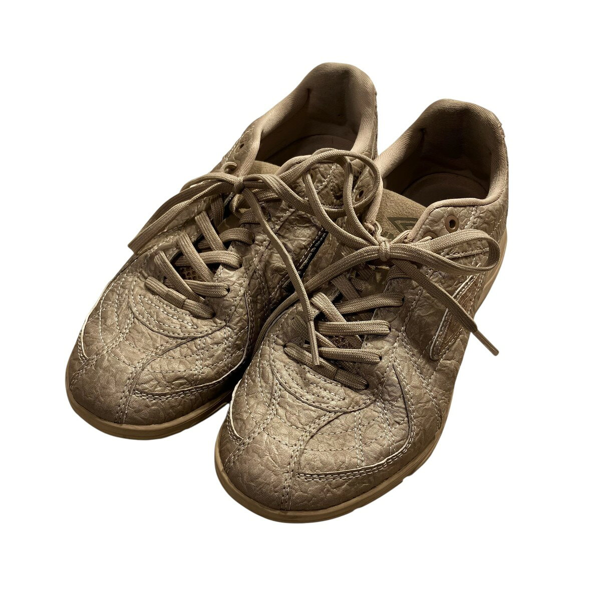 【中古】UMBRO×WHITE MOUNTAINEERING　MOTOR A1 ローカットスニーカー UQ323CCU91-BEI0 ベージュ サイズ：23.0 【050926】（アンブロ×ホワイトマウンテニアリング）