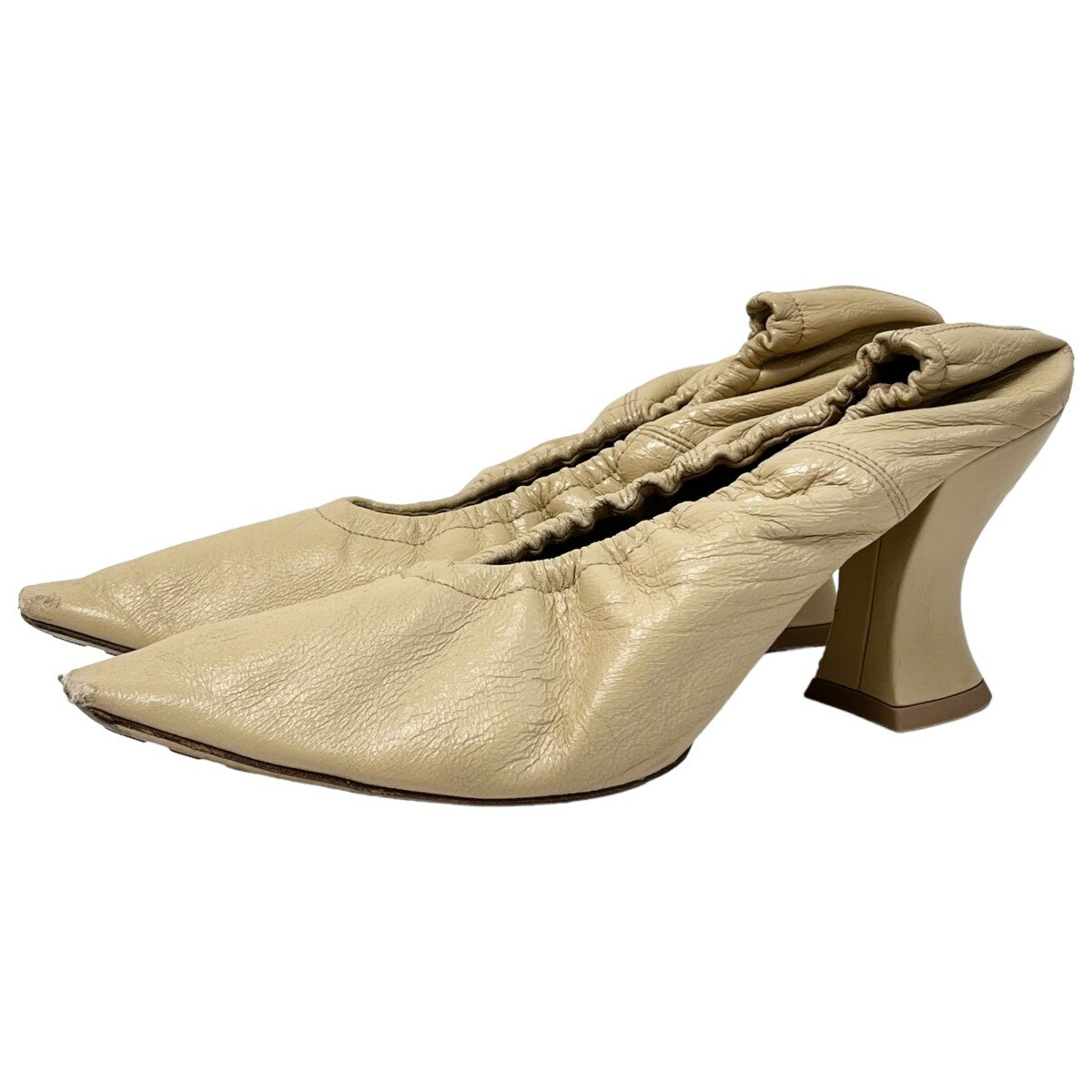 【中古】BOTTEGA VENETAALMOND アーモンドレザーシューズ ベージュ サイズ：36【価格見直し】のサムネイル