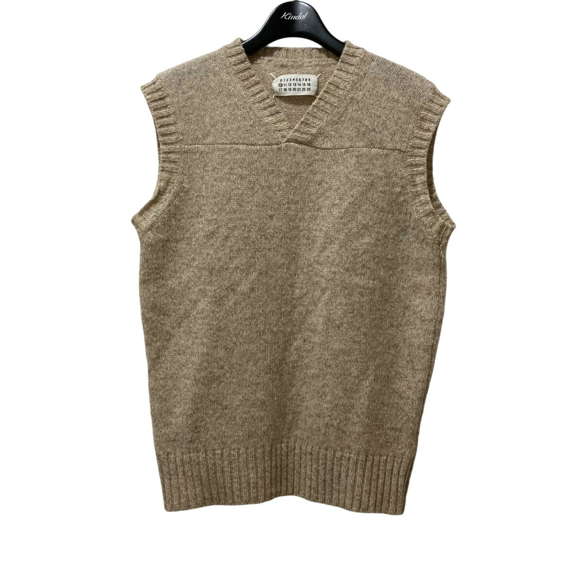 【中古】Maison Margiela　PRODUCED BY MISDEANNA Vネック ウールベスト カーキ サイズ：F 【240424】（メゾン マルジェラ）