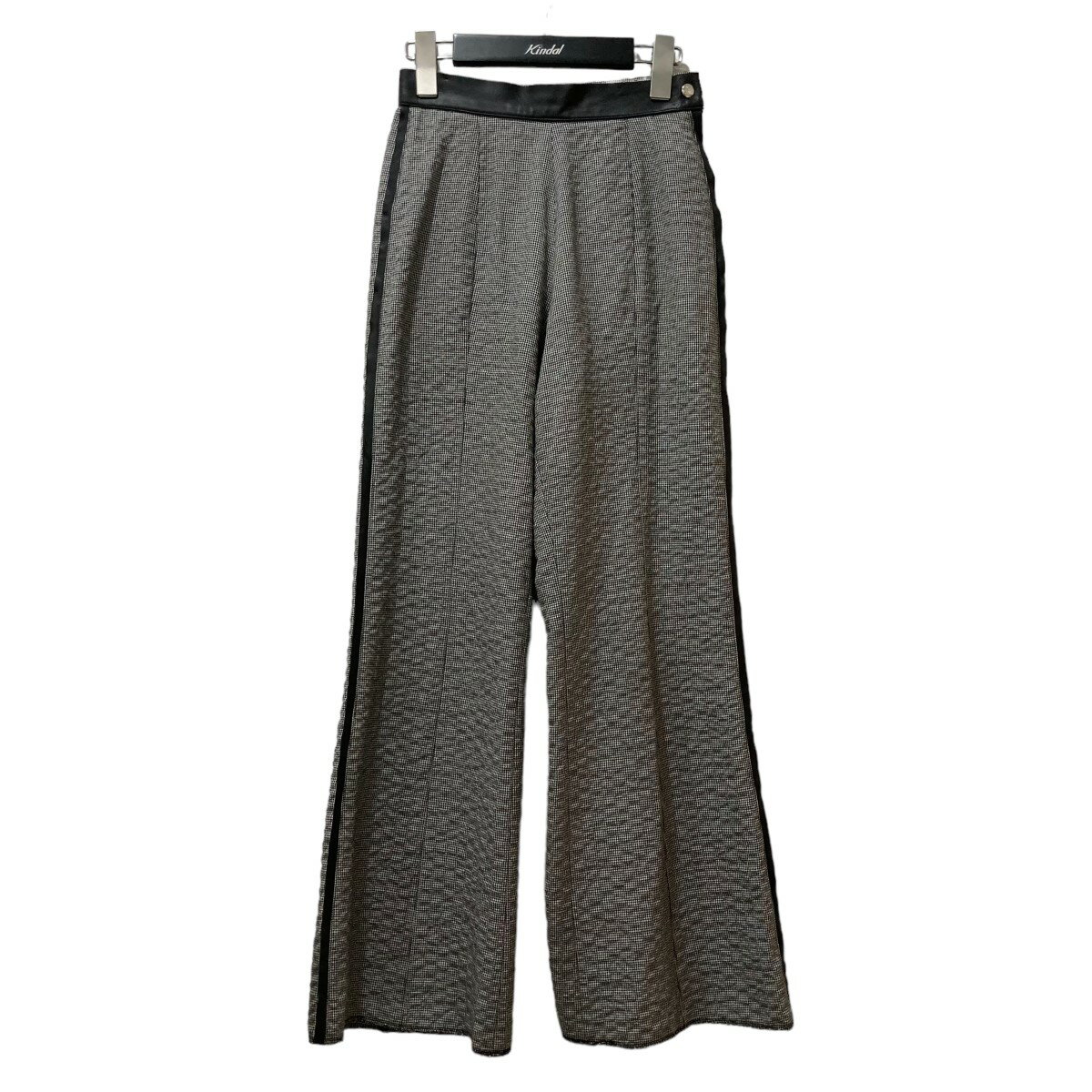 【中古】LOEWEHoundstooth レザーパイピング アナグラムパッチフレアパンツ 17169932101 グレー×ブラック サイズ:34【価格見直し】