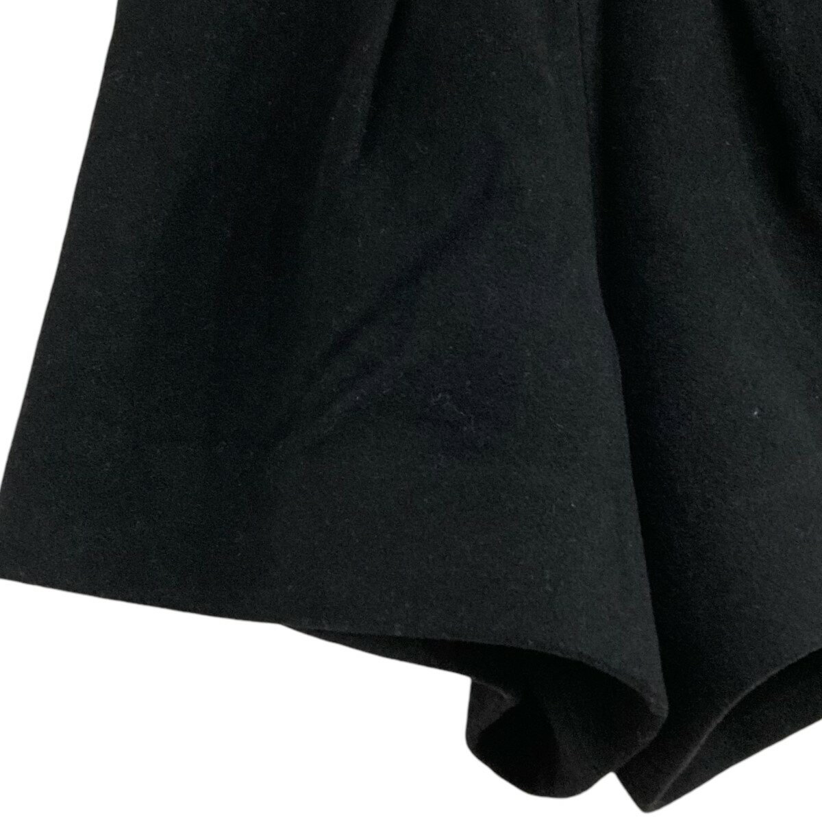 【中古】Patouウールショーツ IA0180097478L ブラック サイズ：36【価格見直し】