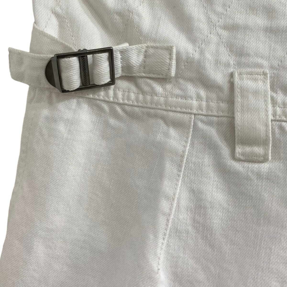 【中古】GIVENCHYショートパンツ ホワイト サイズ：34【価格見直し】