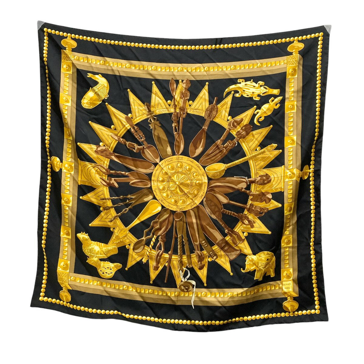 【中古】HERMES　カレ90 CUILLERS D’AFRIQUE 総柄シルクスカーフ ブラック×イエロー 【080125】（エルメス）