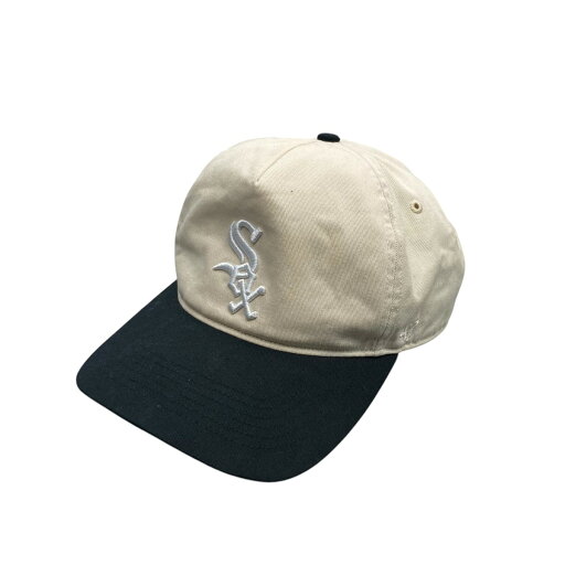 【中古】KITH×New Era【hicago White Sox Hitch Snapback】 キャップ ベージュ×ブラック【価格見直し】 【中古】KITH×New Era【hicago White Sox Hitch Snapback】 キャップ ベージュ×ブラック【価格見直し】