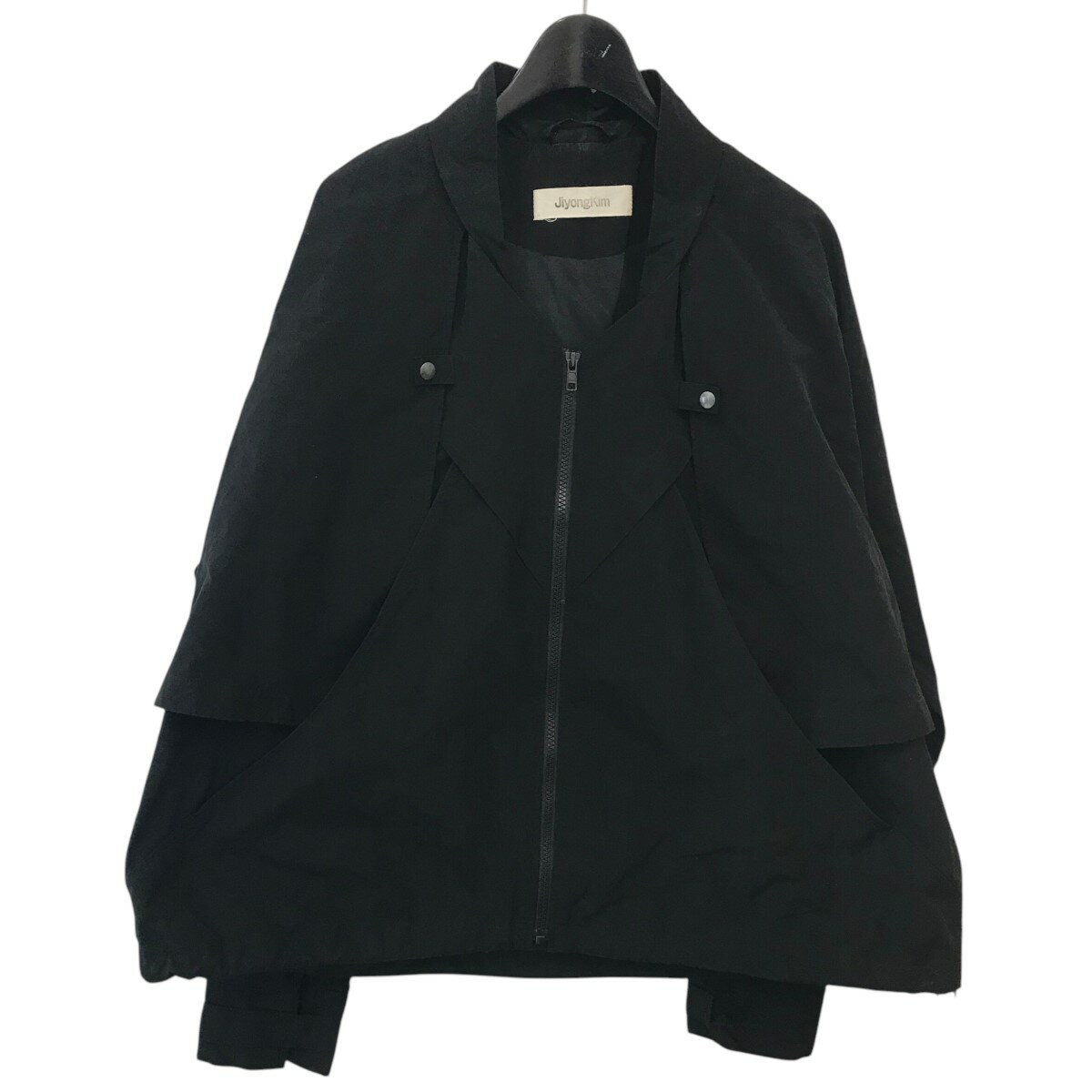 【中古】jiyongkim23SS 変形ナイロンジャケット JK23SSOU09 ブラック サイズ：S【価格見直し】のサムネイル