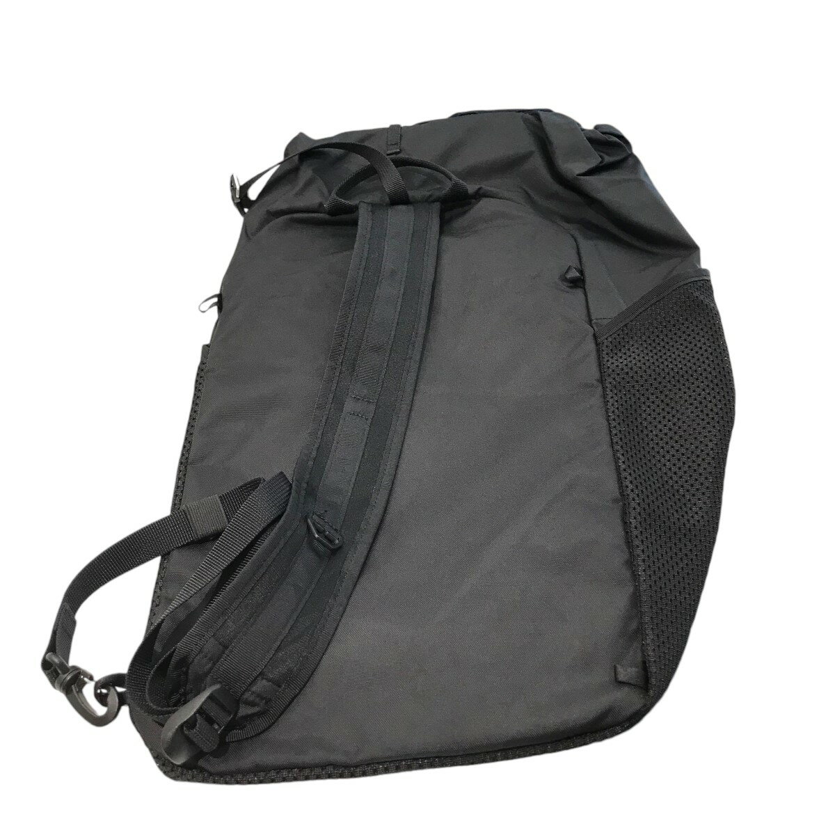 【中古】RIPVANWINKKE「SLING BODY BAG」 ショルダーバッグ RW 611 ブラック【価格見直し】
