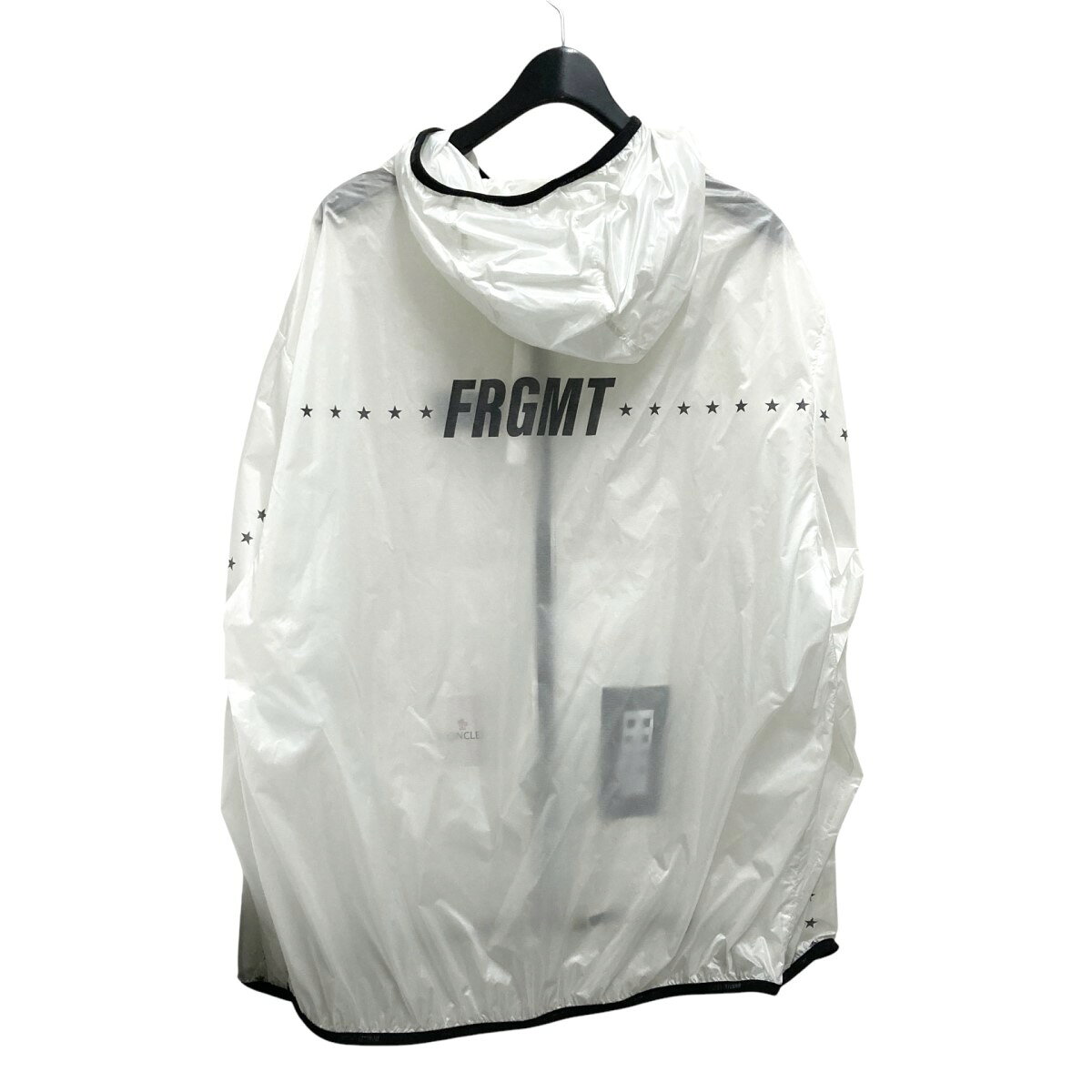 【中古】MONCLER×FRAGMENT DESIGN　マウンテンパーカー G209U1A00023 ホワイト サイズ：2 【100425】（モンクレール×フラグメントデザイン）