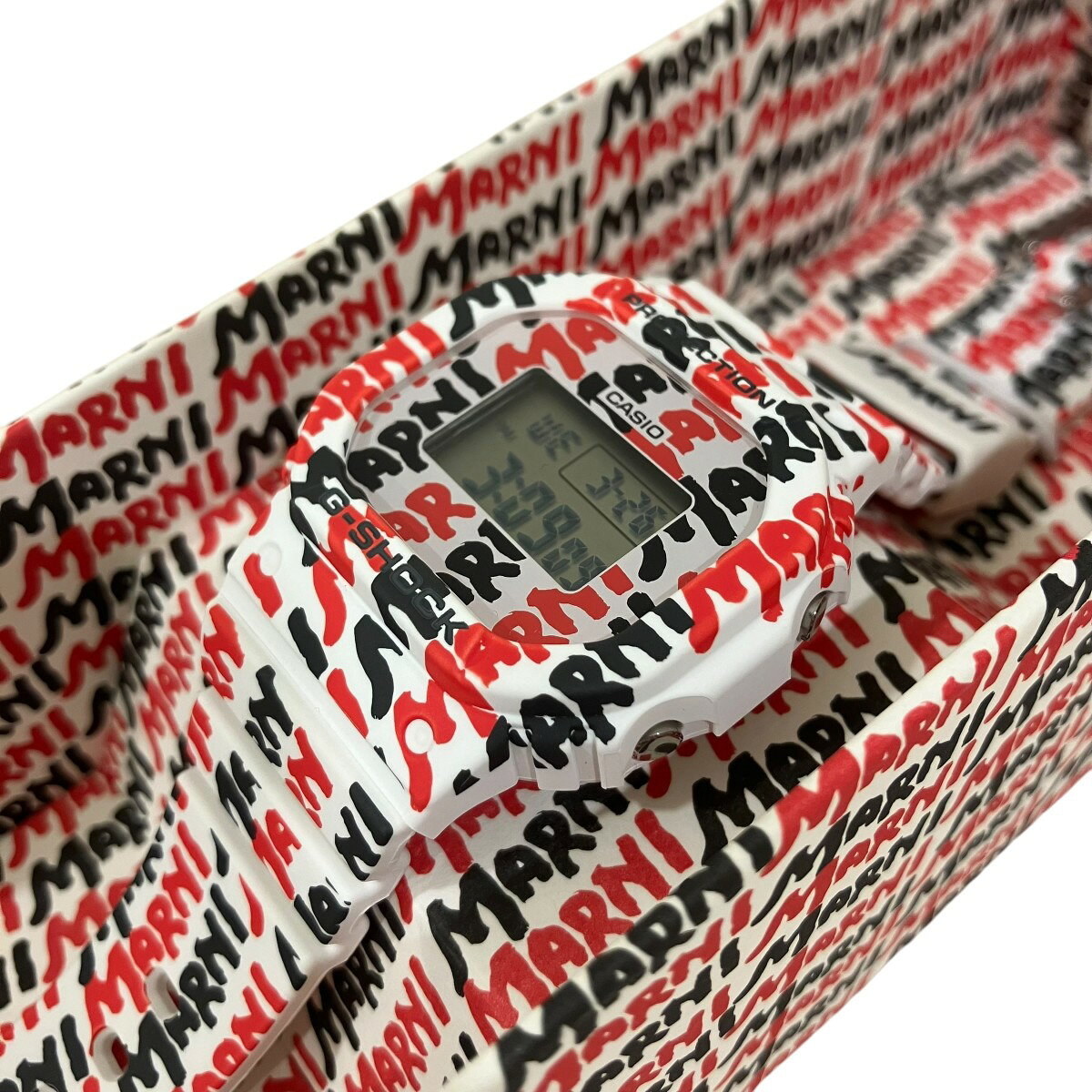【中古】MARNI×CASIO　「× G-SHOCK」 腕時計 GMDS5610MA 【110425】（マルニ×カシオ）