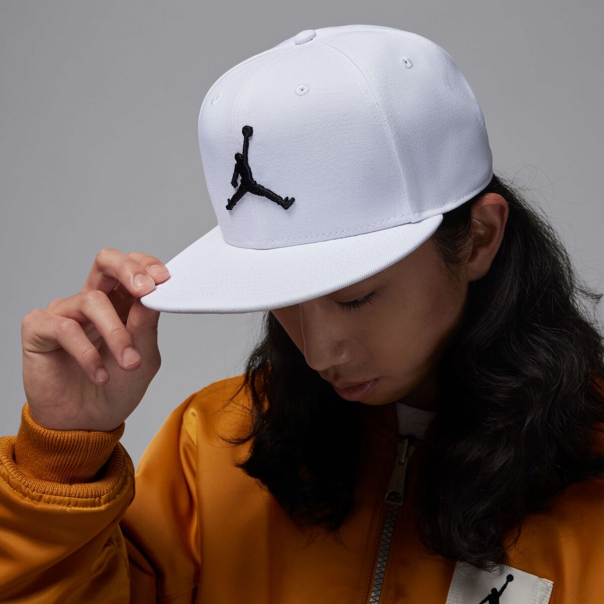 【ポイント10倍 16日1:59まで】JORDAN BRAND U J PRO CAP S FB JUM(WHITE/PHOTON DUST/BLACK)(ジョーダンブランド U J PRO CAP S FB JUM)【メンズ レディース】【キャップ 帽子 ワンポイントロゴ 刺繍 アジャスターベルト】【24SS】