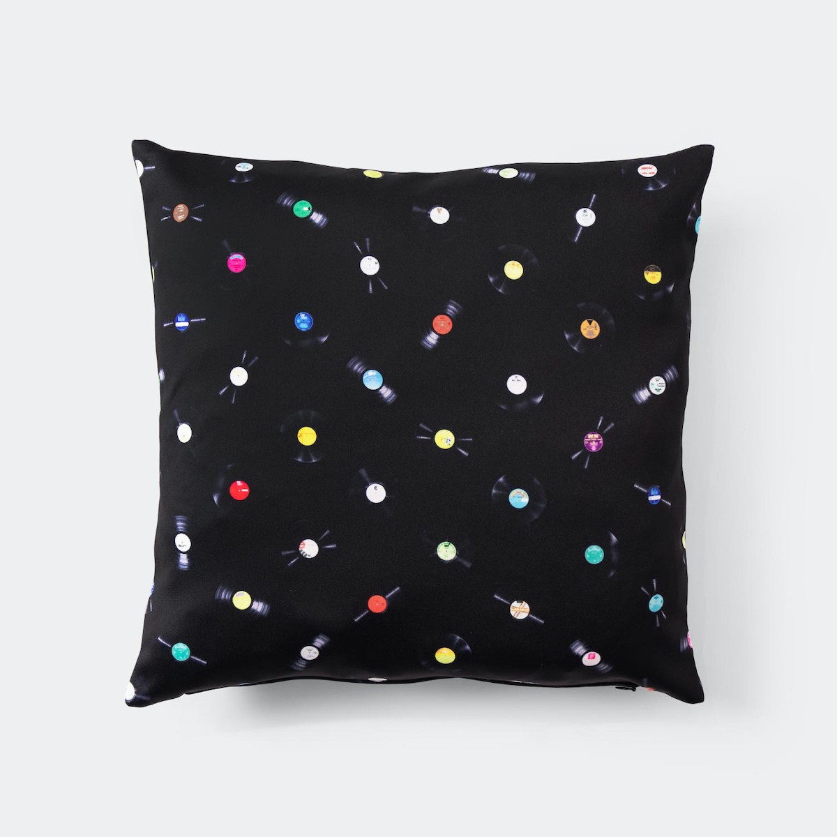 【ラスト1点】APPLEBUM “Vinyl Dot” Cushion (Multi) (アップルバム “ヴァイナル ドット” クッション)【メンズ レディース】【クッション リビング 寝室 インテリア マルチ】【25SS】 kinetics-tokyo-10079978 Kinetics サンプル画像2