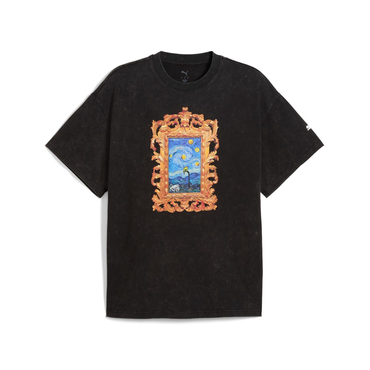 【30%OFF】PUMA DYLAN EXHIBIT TEE III(PUMA BLACK)(プーマ ディラン イクスビット 半袖 Tシャツ III)【メンズ レディース】【バスケットボール フロントプリント オーバーサイズ】【25SS】のサムネイル