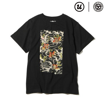 THREE TIDES TATTOO × UBIQ“IREZUMI” T-SHIRT (Kingyo)Designed by NAMI(BLACK)