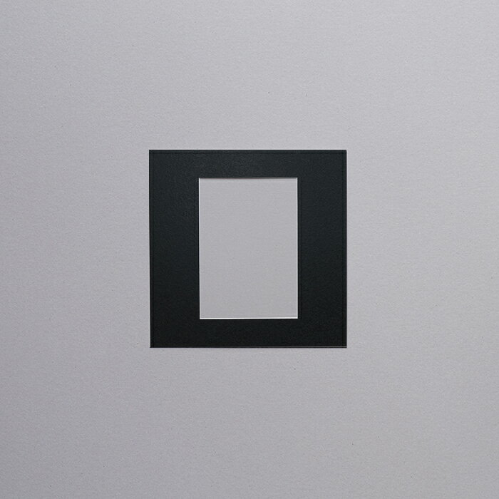 外寸155×155mm　L判角(115×78mm)両面テープ上に1本貼り付け済み　両面テープもご一緒にご購入ください