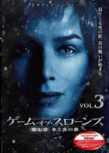 &nbsp;JAN&nbsp;4548967350913&nbsp;品　番&nbsp;1000699691&nbsp;出　演&nbsp;ピーター・ディンクレイジ(ティリオン・ラニスター)／ニコライ・コスター＝ワルドー(ジェイミー・ラニスター)／レナ・ヘディ(サーセイ・バラシオン)／エミリア・クラーク(デナーリス・ターガリエン)／キット・ハリントン(ジョン・スノウ)／エイダン・ギレン(ピーター・ベイリッシュ)／リーアム・カニンガム(ダヴォス・シーワース)／ソフィー・ターナー(サンサ・スターク)／メイジー・ウィリアムズ(アリア・スターク)&nbsp;原　作&nbsp;ジョージ・R・R・マーティン&nbsp;制作年、時間&nbsp;2017年&nbsp;58分&nbsp;製作国&nbsp;アメリカ&nbsp;メーカー等&nbsp;ワーナー・ホーム・ビデオ&nbsp;ジャンル&nbsp;洋画／海外TV／アクション／ファンタジー／ドラマ&nbsp;カテゴリー&nbsp;DVD&nbsp;入荷日&nbsp;【2024-01-26】【あらすじ】7つの王国からなる大陸を舞台に、全土争覇をめぐる王家同士の壮絶な戦いを描いたアクションスペクタクル第7章の第3巻。デナーリスは生き残ったラニスター兵にある選択を迫る。一方、ブランはジョンと知識の城に使い鴉を送り…。第5話を収録。レンタル落ちの中古品です