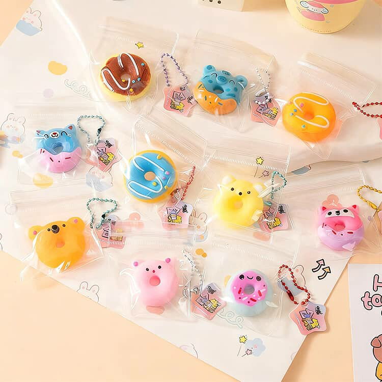 【楽天スーパーSALE】福袋 5個入 スクイーズ キーホルダー ケーキおもちゃ スクイーズ 手作り ミニ チャーム ぷにぷに食物 動物 水感 伸縮性のあるスティッキーボール 弾力性が高く 手触りが柔らかく インスタ 水感スクイーズ kingstoreannex3-10003495 キングストアAnnex3楽天市場店 サンプル画像2