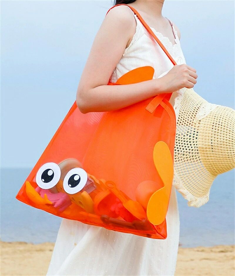 商品詳細 大容量のメッシュトートバッグです。砂場や海水浴、ビーチバッグ、プール、温泉、ダイビングやお買い物、玩具入れに大活躍！通勤通学、ジム、旅行など荷物が多い時に便利なメッシュバッグです。 大き目ですが軽量でコンパクトに折り畳みできるトートなので旅行や海など外出用に携帯できます。 網目なので砂や水が底に溜まりません。 メッシュ素材は水に濡れても乾きやすいです。ご家庭で洗えます。 商品内容 バッグ 素材 ナイロンなど カラー 写真の通り サイズ 写真通り 生産国 中国 注意書き ※商品写真は、できる限り現品を再現するように画像処理などの補正を行っておりますが、ご利用のモニターや環境により差異が生じます。予めご了承ください。 ※上記の数値は、実測によるものです。多少の誤差はご容赦ください。 ※仕様は予告なく変更される場合があります。（ご使用に差し支えない程度） ※生地の特性上、やや匂いが強く感じられるものもございます。数日のご使用や陰干しなどで気になる匂いはほとんど感じられなくなります。 ・当店でご購入された商品は、原則として、「個人輸入」としての取り扱いになり、中国からお客様のもとへ直送されます。 ・通関時に関税・輸入消費税が課税される可能性があります。 ・課税額はご注文時には確定しておらず、通関時に確定しますので、商品の受け取り時に着払いでお支払いください。詳細はこちら ご確認下さい。 ・個人輸入される商品は、全てご注文者自身の「個人使用・個人消費（日本に居住する者に寄贈される物で、当該寄贈を受ける者の個人的な使用に供される場合を含みます。）」が前提となります。第三者への譲渡・転売が法令で禁止されるもの（医薬品、医薬部外品、化粧品等を含みますが、これに限られません。）もございますのでご注意下さい。 ・一部商品は国内の提携先倉庫から配送されます。 ・国内配送の商品は国内でのお買い物と同じく消費税が発生いたします。関税はかかりません。 ・ご注文後、5営業日以内に配送手続きをいたします。配送作業完了後、7〜9日程度でのお届けとなります。商品詳細 大容量のメッシュトートバッグです。砂場や海水浴、ビーチバッグ、プール、温泉、ダイビングやお買い物、玩具入れに大活躍！通勤通学、ジム、旅行など荷物が多い時に便利なメッシュバッグです。 大き目ですが軽量でコンパクトに折り畳みできるトートなので旅行や海など外出用に携帯できます。 網目なので砂や水が底に溜まりません。 メッシュ素材は水に濡れても乾きやすいです。ご家庭で洗えます。 商品内容 バッグ 素材 ナイロンなど カラー 写真の通り サイズ 写真通り 生産国 中国 注意書き ※商品写真は、できる限り現品を再現するように画像処理などの補正を行っておりますが、ご利用のモニターや環境により差異が生じます。予めご了承ください。 ※上記の数値は、実測によるものです。多少の誤差はご容赦ください。 ※仕様は予告なく変更される場合があります。（ご使用に差し支えない程度） ※生地の特性上、やや匂いが強く感じられるものもございます。数日のご使用や陰干しなどで気になる匂いはほとんど感じられなくなります。 ・当店でご購入された商品は、原則として、「個人輸入」としての取り扱いになり、中国からお客様のもとへ直送されます。 ・通関時に関税・輸入消費税が課税される可能性があります。 ・課税額はご注文時には確定しておらず、通関時に確定しますので、商品の受け取り時に着払いでお支払いください。詳細はこちら ご確認下さい。 ・個人輸入される商品は、全てご注文者自身の「個人使用・個人消費（日本に居住する者に寄贈される物で、当該寄贈を受ける者の個人的な使用に供される場合を含みます。）」が前提となります。第三者への譲渡・転売が法令で禁止されるもの（医薬品、医薬部外品、化粧品等を含みますが、これに限られません。）もございますのでご注意下さい。 ・一部商品は国内の提携先倉庫から配送されます。 ・国内配送の商品は国内でのお買い物と同じく消費税が発生いたします。関税はかかりません。 ・ご注文後、5営業日以内に配送手続きをいたします。配送作業完了後、7〜9日程度でのお届けとなります。